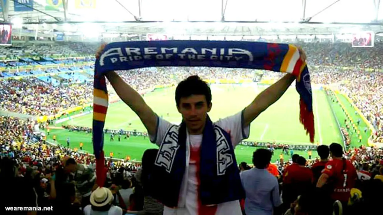 fans-brazil-130802c.jpg