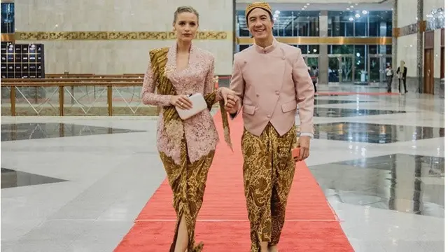 6 Potret Transformasi Daniel Mananta dari Kecil hingga Kini, Curi Perhatian
