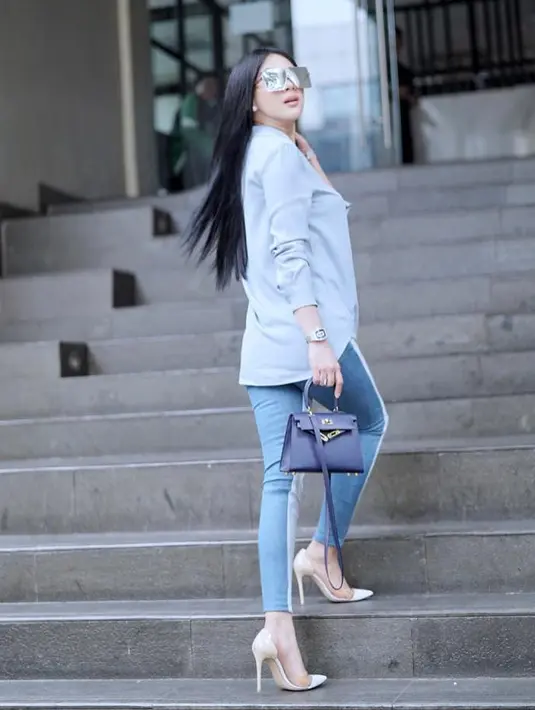 (Instagram/princessyahrini)