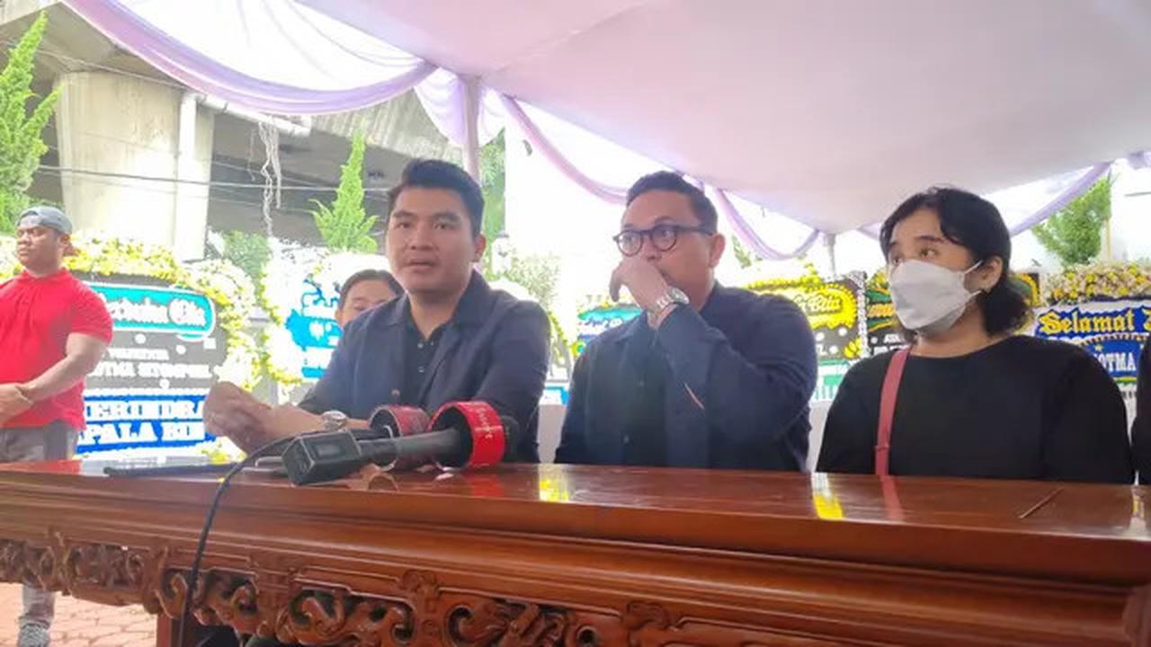 Dikenal Tegas dan Berani, Ternyata Mendiang Hotma Sitompul Lembut pada Anak-Anak: Disentil Saja Tidak Pernah
