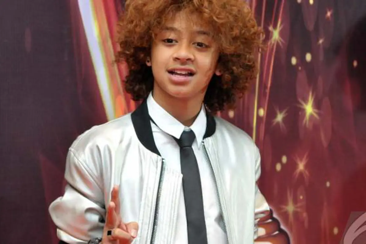 Bastian Steel Ungkap Alasan Sekolah Siang