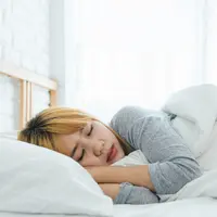 Ilustrasi tidur/Copyright Freepik/tirachardz