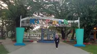 Taman Kambang Iwak menjadi salah satu wahana rekreasi warga Kota Palembang (Liputan6.com / Nefri Inge)
