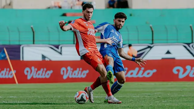 Angelo Maneses dan Rakhmatsho Rakhmatzoda - BRI Super League 2025/2026