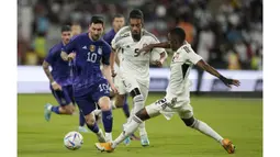 Messi dipercaya pelatih Lionel Scaloni tampil 90 menit saat melawan Timnas UEA dalam pertandingan pemanasan menjelang Piala Dunia 2022. (AP Photo/Kamran Jebreili)