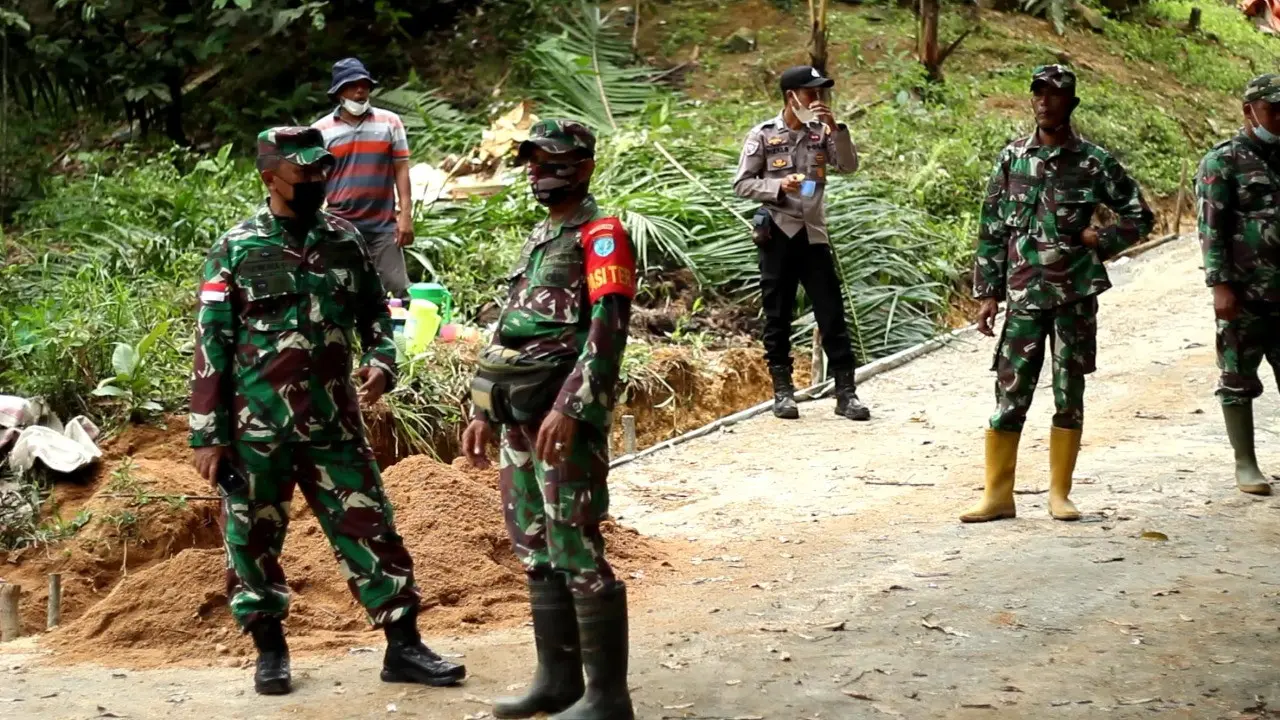TNI Manunggal Membangun Desa (TMMD) ke-111 Kodim 1202/Singkawang di Desa Sentangau Jaya, Kecamatan Seluas, Kabupaten Bengkayang, Kalimantan Barat. (Foto: Pendam XII/Tanjungpura)
