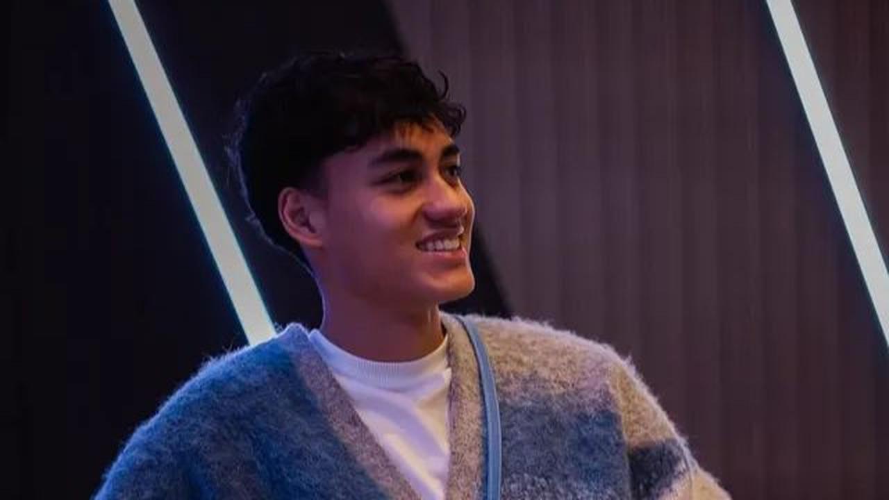 Rafael Struick lahir di Belanda, tetapi memiliki darah Indonesia. Ia resmi memperoleh kewarganegaraan Indonesia pada 22 Mei 2023 lalu, memungkinkan dirinya untuk bermain bagi Timnas Indonesia U-23.