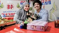 Ultah Aurel Hermansyah ke-25 Dirayakan di Warung Pecel Lele (Sumber: Instagram/aurelie.hermansyah)