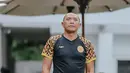 Ditunjuk sebagai pengganti Dejan Antonic di kursi kepelatihan PSS Sleman, I Putu Gede berhasil mengantongi dua kali kemenangan dan satu seri dari tiga pertandingan. Hadirnya pemain dan racikan baru, Super Elja diprediksi akan menjadi kekuatan yang mengejutkan. (Dok. PSS Sleman)