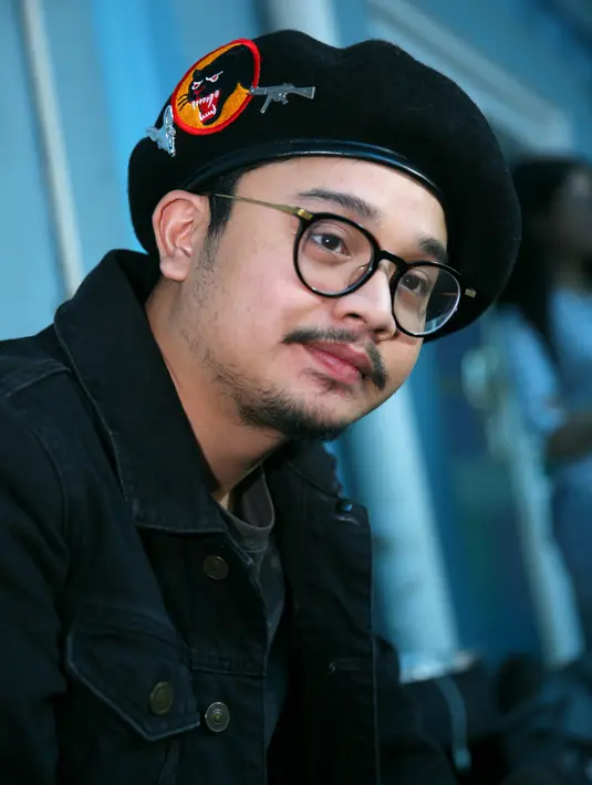 Seperti yangdilansir dari salah satu media online, Derby mengatakan bahwa sekarang ini kehidupan Derby telah berubah lantaran sudah resmi menikah dengan Claudia Adinda. Ia pun merasa lebih bahagia. (Nurwahyunan/Bintang.com)