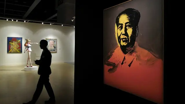 Lukisan potret Mao Zedong karya Andy Warhol laku terjual di Hong Kong