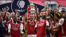 Arsenal. Arsenal menjadi klub dengan raihan Piala FA terbanyak yaitu 14 gelar dari total 21 kali mencapai final. Gelar terakhir mereka raih pada musim 2019/2020 usai mengalahkan Chelsea 2-1 di partai final, 1 Agustus 2020. (AFP/Pool/Adam Davy)