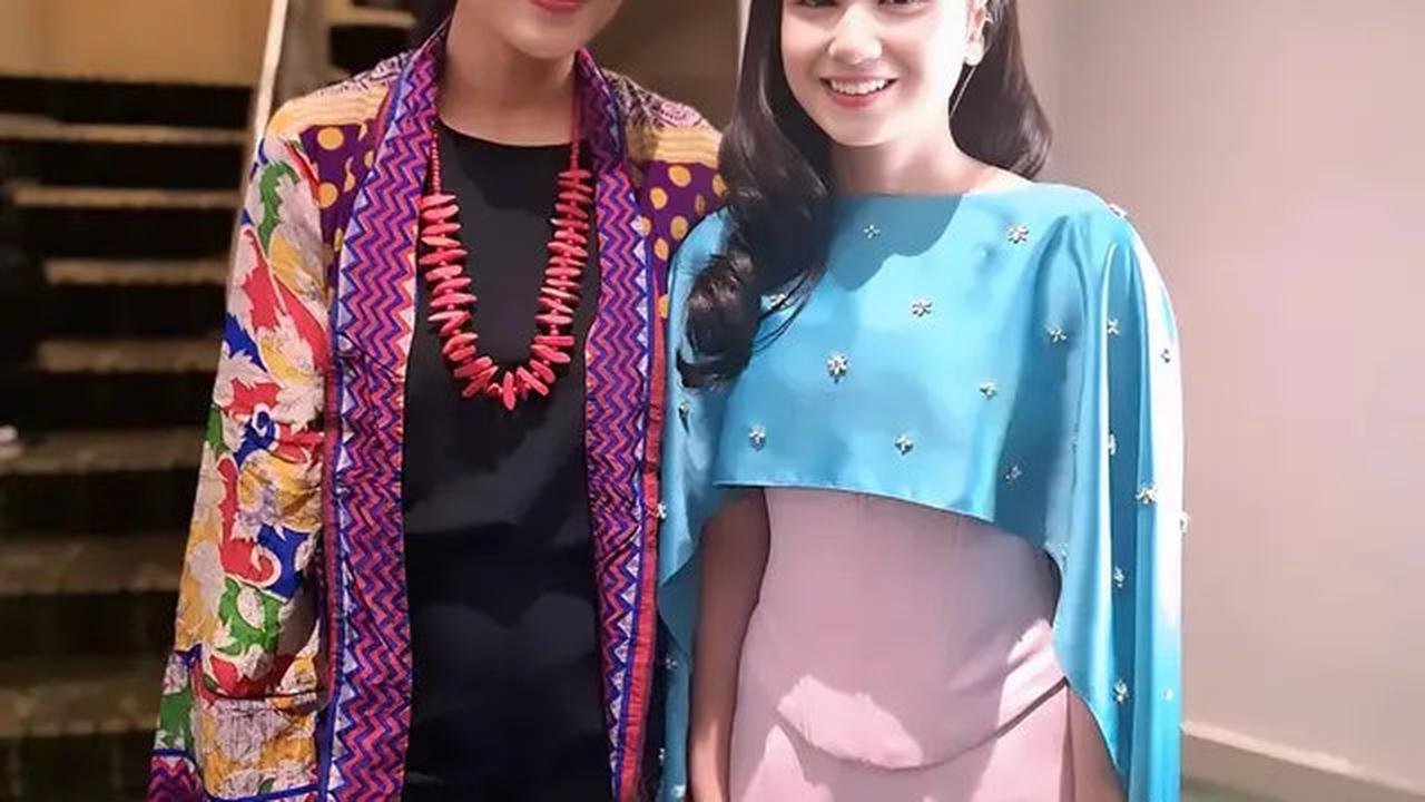 Beda Gaya ala Mertua dan Menantu Wulan Guritno dan Tissa Biani Kenakan Korset di Premiere Film Terbaru