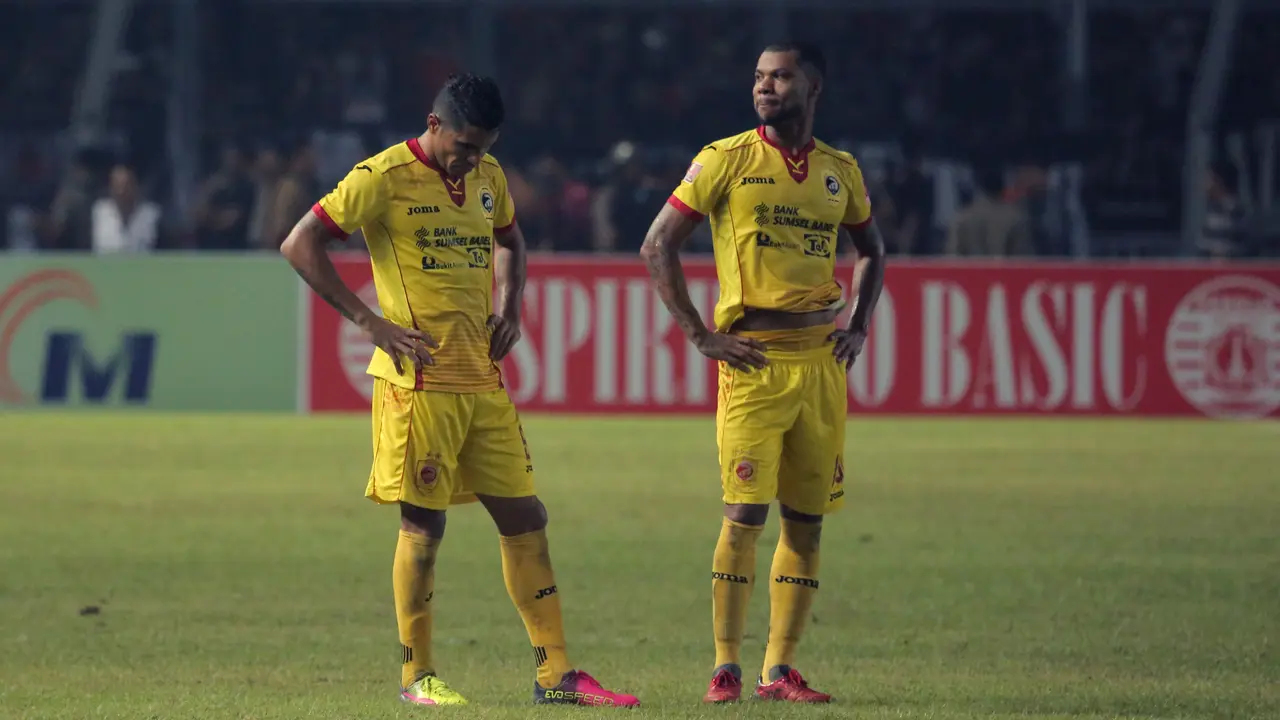 Alberto Goncalves dan Hilton Moreira