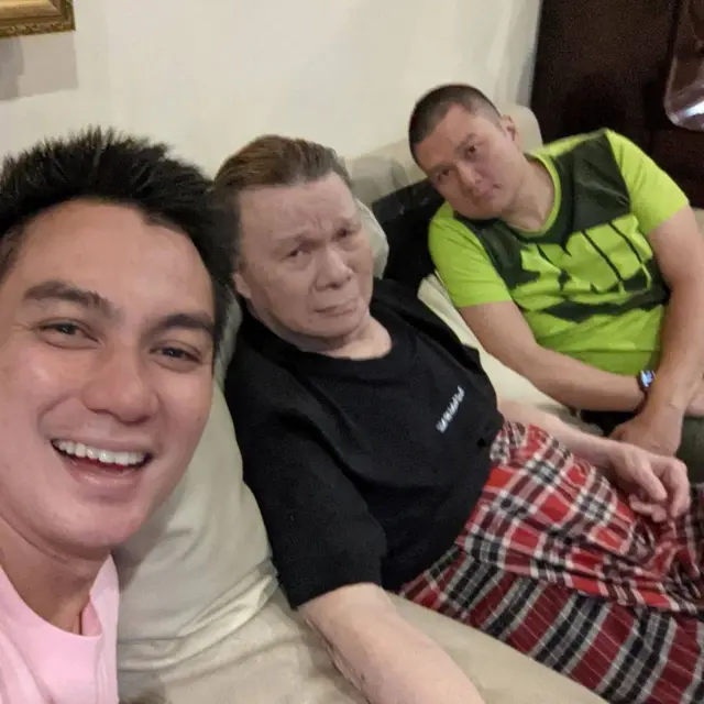 6 Potret Kakak Kandung Baim Wong yang Jarang Tersorot, Disebut Mirip Kiano