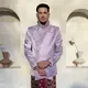 Saat siraman, Justin Hubner pun tampil berbeda tidak seperti biasanya. Dengan parasnya yang bule, Justin Hubner pun tampil dengan baju tradisional Indonesia. [@kunsoomakeupartist]