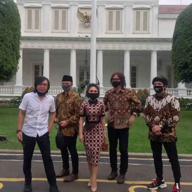 7 Potret Kedekatan Atta Halilintar dan Yuni Shara, Sudah Akrab