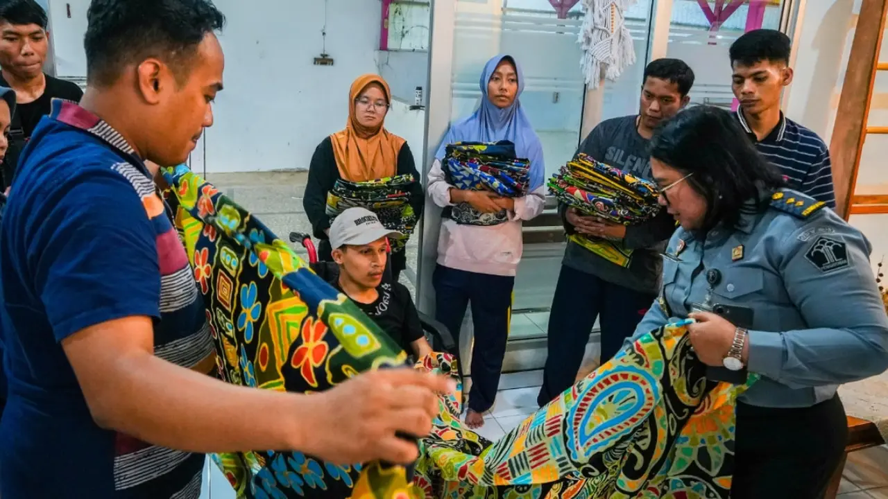 Lindungi Batik Karya Difabel, Kanwil Kemenkum Jabar Dorong Pencatatan Hak Cipta