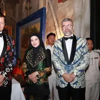 Batik Sasirangan Asal Kalimantan Selatan Diperlihatkan dr Ayu Widyaningrum. dok.  dr Ayu Widyaningrum