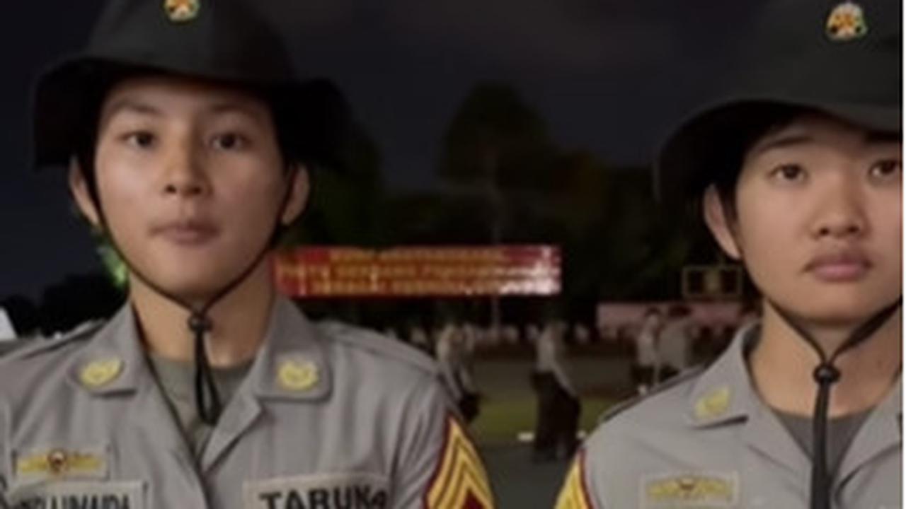 Melansir dari Instagram @polisi_indonesia, Minggu (14/1) dua sosok Taruni cantik Akpol ikut serta dalam pelatihan 'Ulet' di Pusdik Brimob Watukosek, Jawa Timur.