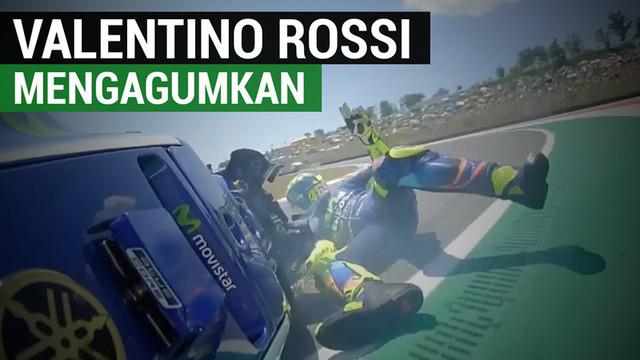 Berita video Valentino Rossi meraih posisi kedua di start MotoGP Italia meski sempat terjatuh. Pebalap Movistar Yamaha itu terjatuh di FP 4.