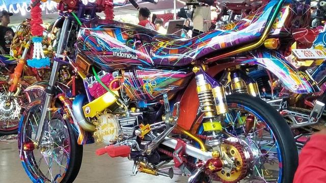 15 Potret Modifikasi RX King, dari Yang Simple sampai Hedon!