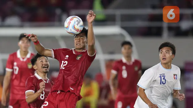Foto: Momen Menarik saat Timnas Indonesia U-23 Melawan Chinese Taipe, Ada yang Kasih Ucapan Selamat Ultah untuk Marselino Ferdinan