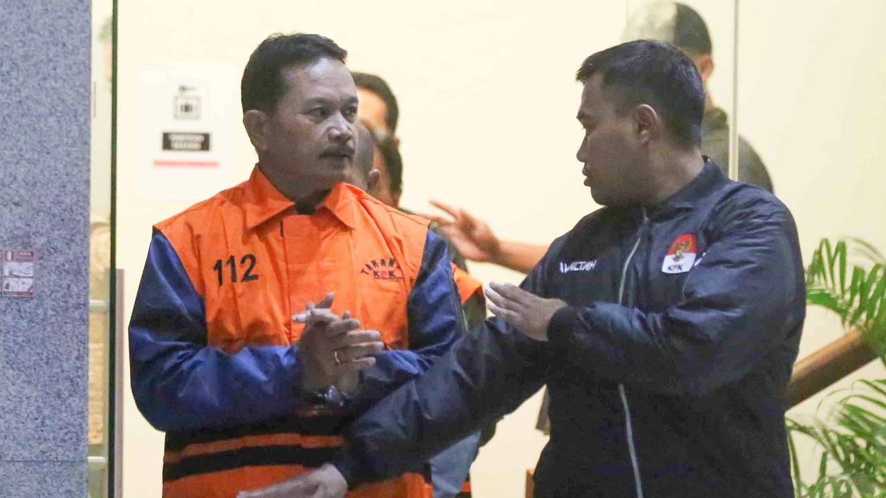 FOTO: Wali Kota Madiun Maidi Ditahan KPK
