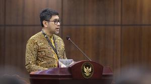 Gaji Dosen UI Paling Rendah Tiga Kali UMK Depok