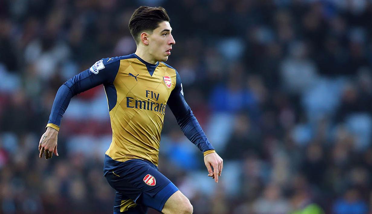 Bek Kanan - Hector Bellerin (Arsenal), memiliki kecepatan dan disiplin mengawal wilayahnya membuar wonderkid asal Spanyol ini menjadi salah satu bek kanan terbaik di Liga Inggris. (EPA/Tim Keeton) 