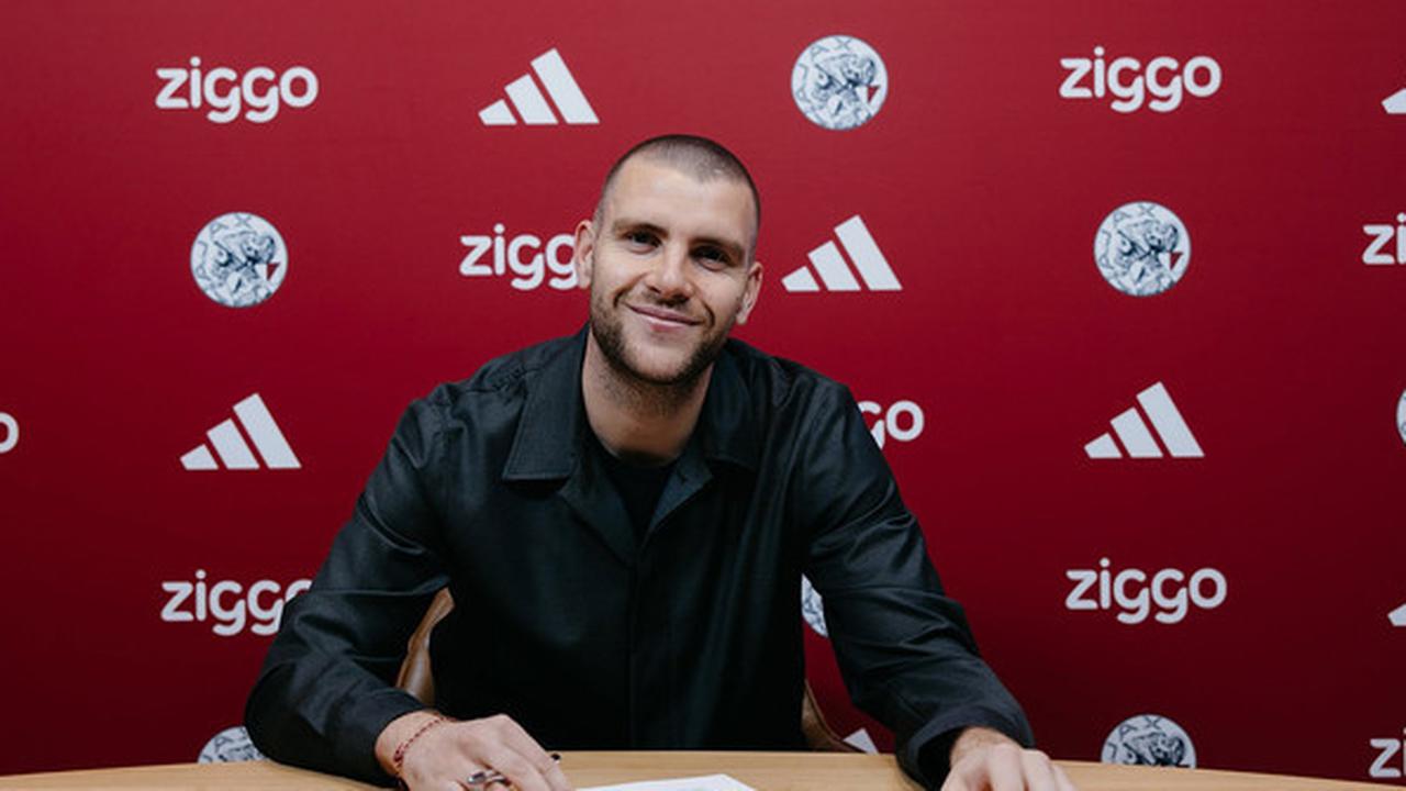 Resmi! Kiper Timnas Indonesia Maarten Paes Hijrah ke Ajax