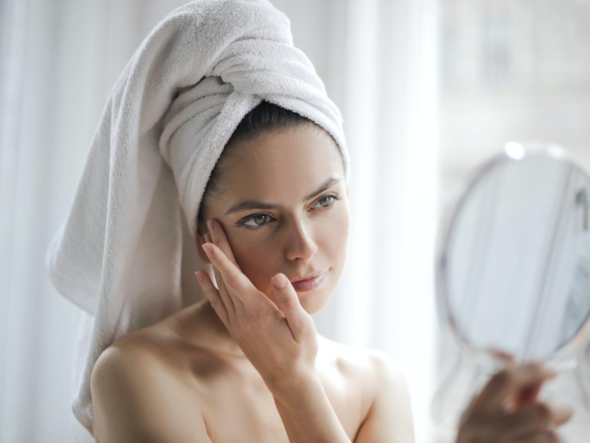 7 Cara Menghilangkan Jerawat Batu di Hidung dan Dagu dengan ...