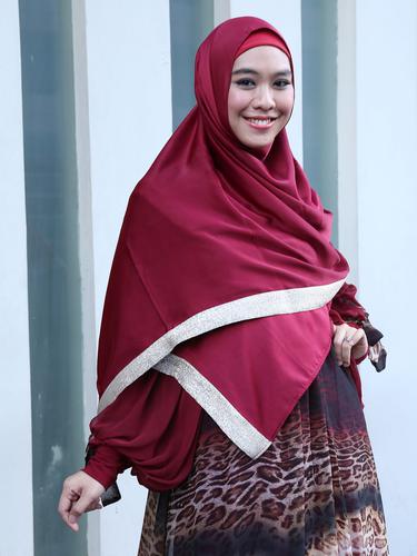 Reaksi Netizen Soal Sebutan Ustazah Oki Setiana Dewi News Entertainment Fimela Com