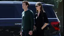 Josh Kushner, pendiri dan CEO Thrive Capital Management, bersama istrinya yang juga mantan model Angel Victoria Secret, Karlie Kloss menghadiri konferensi tahunan Allen & Co Sun Valley di Sun Valley, Idaho pada 10 Juli 2024. (KEVORK DJANSEZIAN / GETTY IMAGES NORTH AMERICA / Getty Images via AFP)