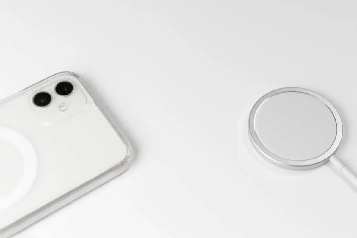 MagSafe Charger Terbaik yang Bikin Pengisian Daya iPhone Makin Praktis
