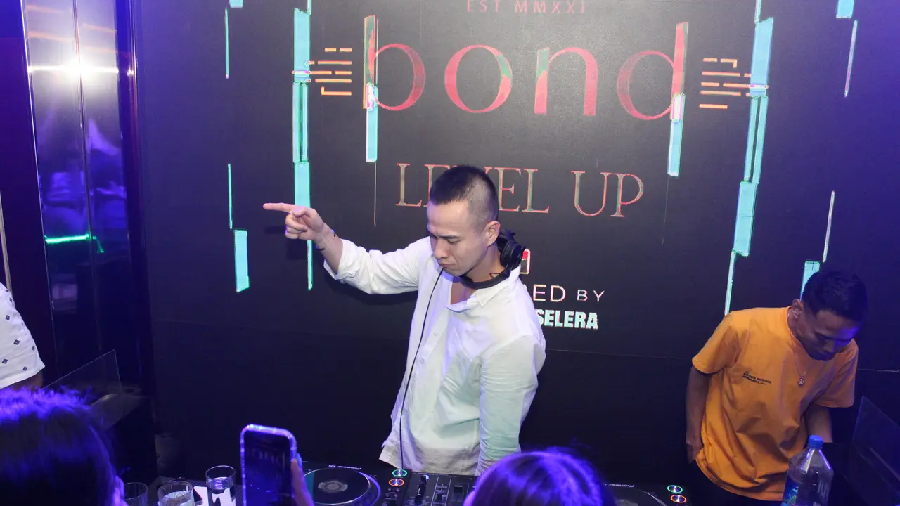 Herjunot Ali tampil di Grand ReOpening Soiree De Bond.
