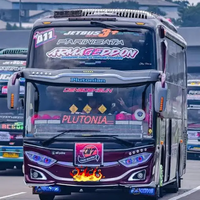 6 Potret Kendaraan Ada Unsur K-Pop Ini Bikin K-Popers Salah Fokus di Jalan