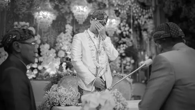 Potret Haru dari Acara Akad Nikah, Tangis Suami Sambut Maudy Ayunda yang Cantik dalam Balutan Kebaya