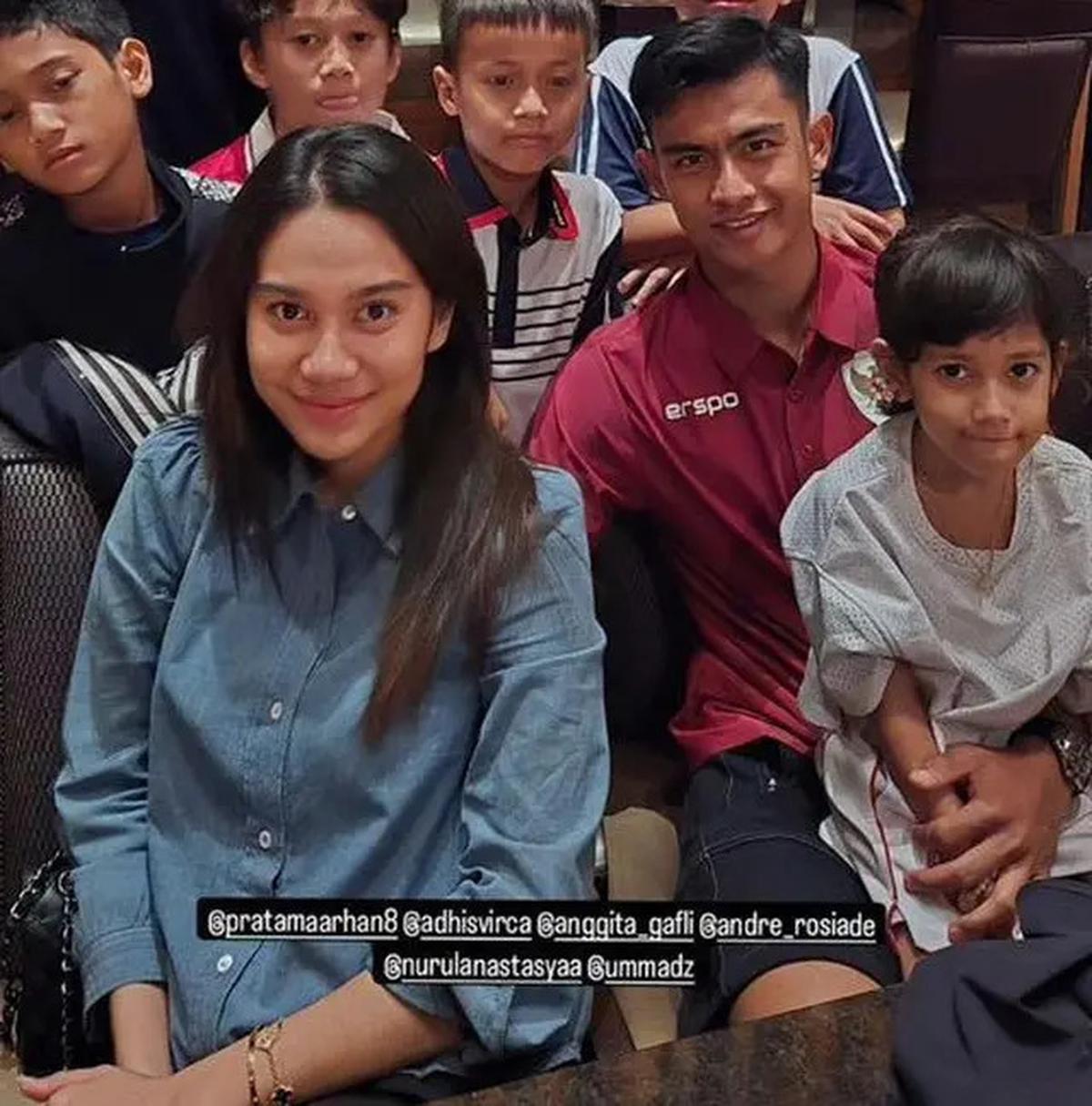 9 Potret Pasangan Muda Azizah Salsha dan Pratama Arhan Setelah Lebih dari Setahun Menikah