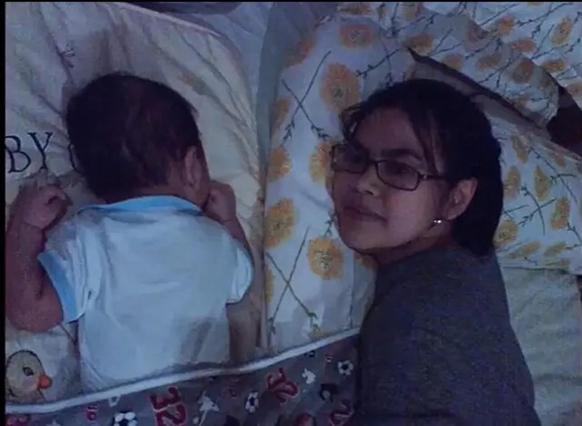 6 Potret Kenangan Gisca Putri Anak Dewi Yull dan Buah Hatinya, Meninggal di Usia 28 Tahun