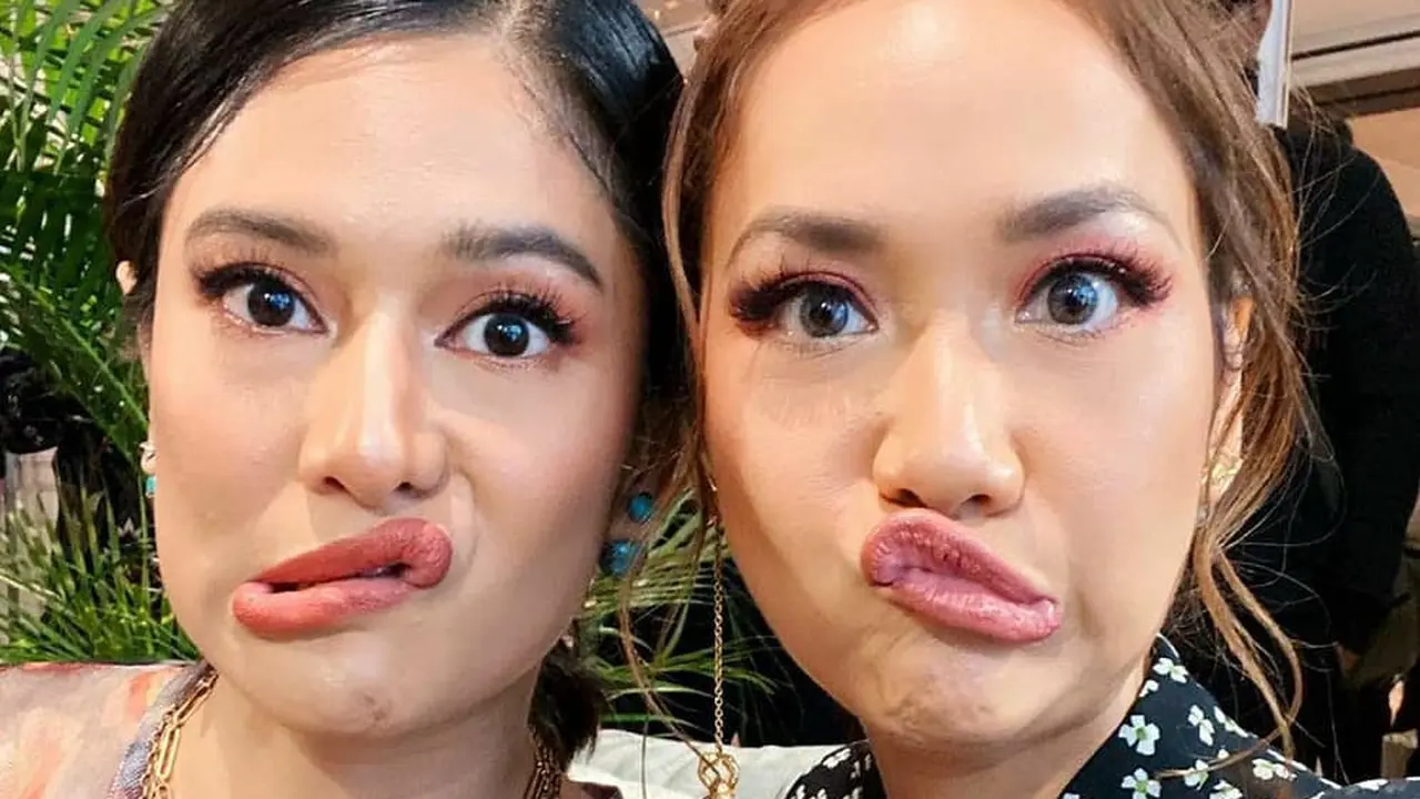 [Fimela] Dian Sastrowardoyo dan Bunga Citra Lestari