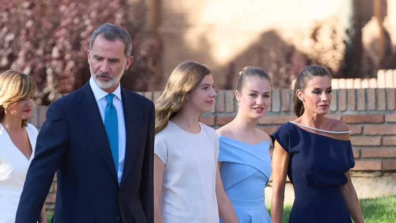 Leonor adalah putri sulung dari Raja Spanyol Felipe VI dan Ratu Letizia.

Leonor berada di urutan pertama pewaris takhta diikuti oleh adik perempuannya Sofia.