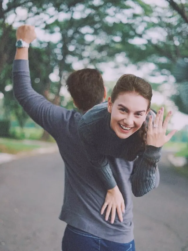 [Fimela] Irish Bella - Ammar Zoni