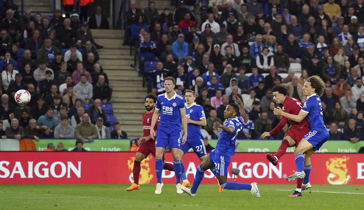 Curtis Jones menyumbang dua gol cepat untuk Liverpool di babak pertama yakni pada menit 33 dan 36. Lalu Trent Alexander-Arnold melengkapi kemenangan dengan gol pada menit 71. (Tim Goode/PA via AP)