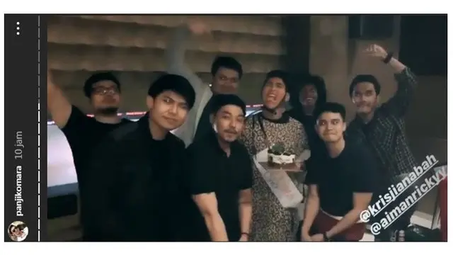 Potret Pesta Lajang Calon Suami Siti Badriah, Ada Momen Unik