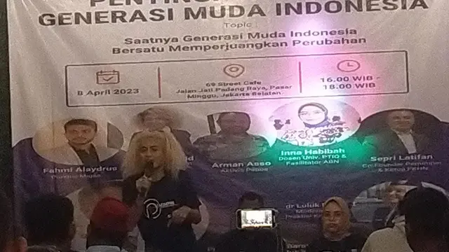 Olvah Alhamid saat acara diskusi bertajuk 'Pentingnya Suara Generasi Muda Indonesia' di kawasan Jatipadang, Pasar Minggu, Jakarta Selatan, Sabtu (8/4/2024).
