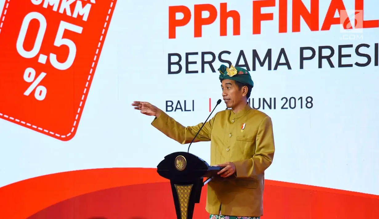 Presiden Joko Widodo (Jokowi) memberikan sambutan pada sosialisasi pajak penghasilan (PPh) final UMKM di Sanur, Bali, Sabtu (23/6). Jokowi mensosialisasikan aturan baru tarif PPh Final yang turun menjadi 0,5 persen. (Liputan6.com/Pool/Biro Pers Setpres)