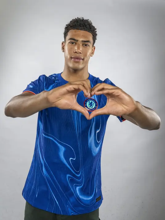 Bek berusia 20 tahun itu ditebus di kisaran 8,5 juta pounds dari klub MLS tersebut. Pemain AS itu dikontrak sampai 2030, dengan opsi perpanjangan. (FOTO: x.com/ChelseaFC)