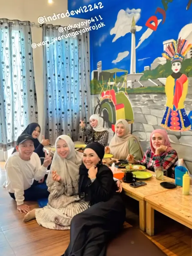 Umi Kalsum dan calon besan