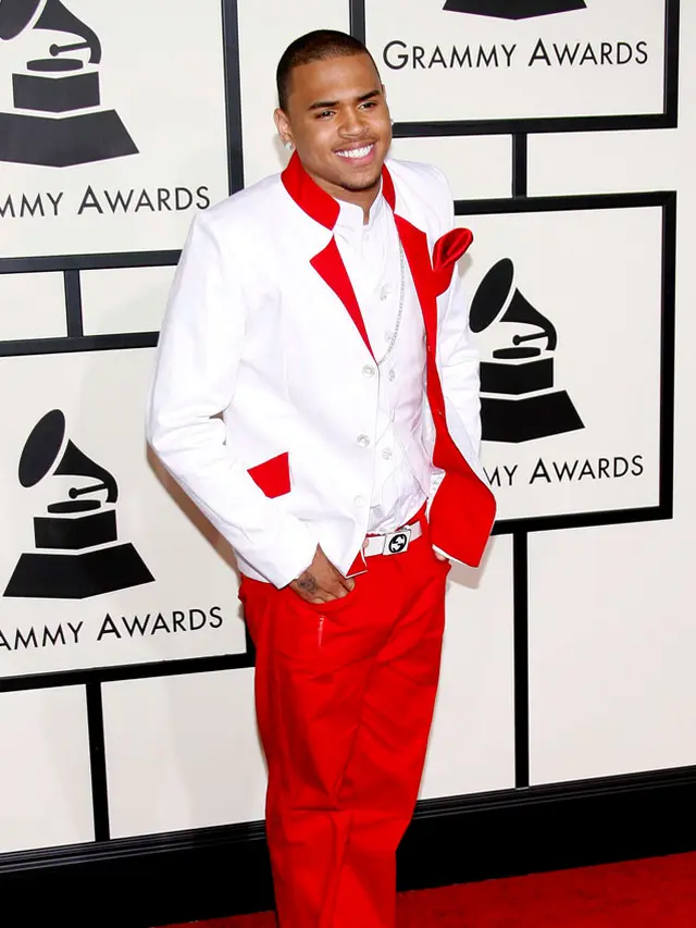 [Bintang] Chris Brown